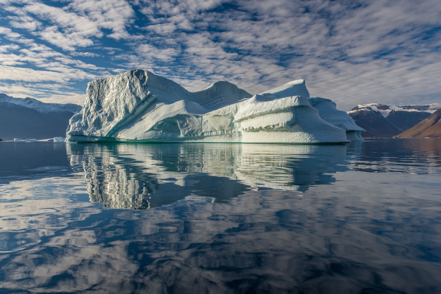 Mirroring iceberg